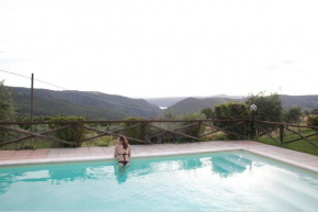 Отель Agriturismo Podere Acqualoreto  Аквалорето - Баски